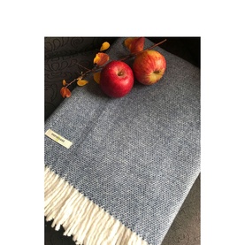 Seurat Throw