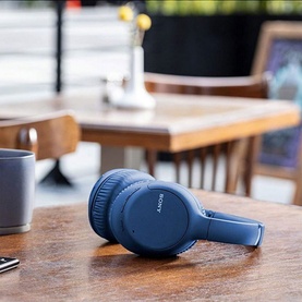 Noise Cancelling, Over-ear Bluetooth Headphones