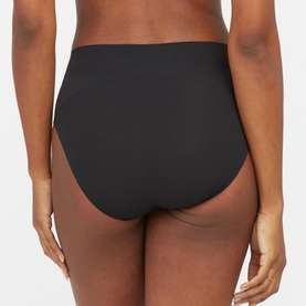 SPANXsupersmooth&trade; Undie-tectable&reg; Briefs