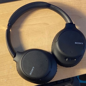 Noise Cancelling, Over-ear Bluetooth Headphones