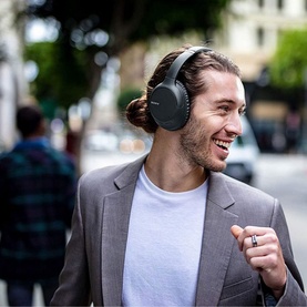 Noise Cancelling, Over-ear Bluetooth Headphones