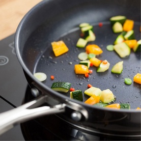 7000 Non-Stick Frying Pan 20cm