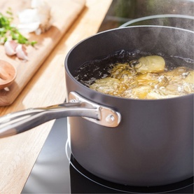 Hard Anodised Three-Piece Non-Stick Saucepan Set