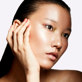 Extra Dimension Skinfinish Whisper of Gilt