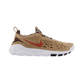 Free Run Trail Trainers