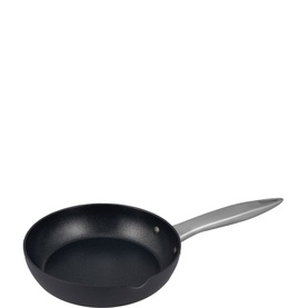 Ultimate Pro 20cm Frying Pan with Spout