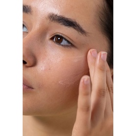 Skin Shield Moisturising + Priming SPF 50 PA+++ Sunscreen Refill Tube