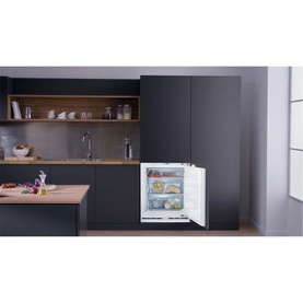 91L Integrated Undercounter Freezer