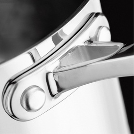 7000 Non-Stick Saut&eacute; Pan 24cm