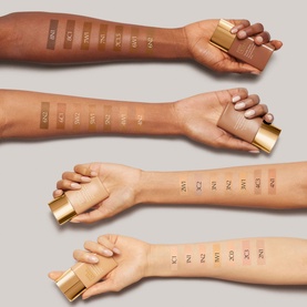 Double Wear Sheer Long-Wear Foundation SPF20