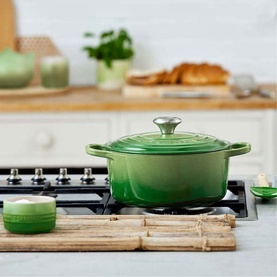 Signature Cast Iron Round Casserole 28cm