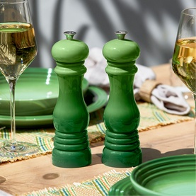 Classic Pepper Mill