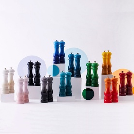 Classic Pepper Mill