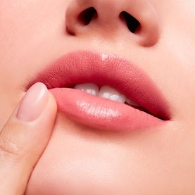 Lustreglass Sheer-Shine Lipstick