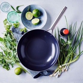 Wok With Lid 28 cm