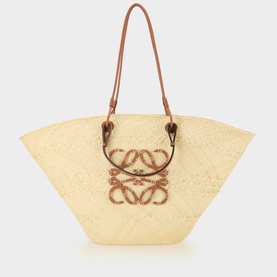 Anagram Logo Palm Iraca Large Basket Bag