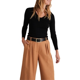 Molla V-Neck Long Sleeve Knit Top
