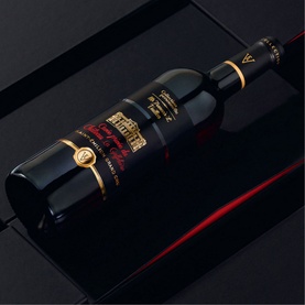 Francois L Vuitton Privee Cuvee de Chateau Gaffeliere St Emilion red wine, black bottle with gold detail, in luxury black presentation box