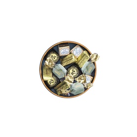 Small Baroque Hamper with Assorted Chocolates 200g