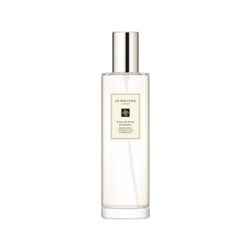 English Pear & Freesia Room Spray