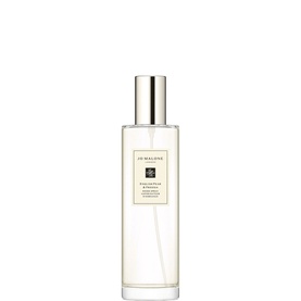English Pear & Freesia Room Spray