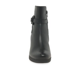 Vaad Ankle Boots