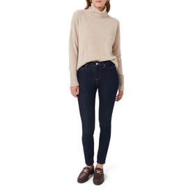 Gia Sculpting Skinny Jeans