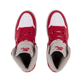 Air Jordan 1 Retro Trainers