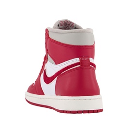 Air Jordan 1 Retro Trainers