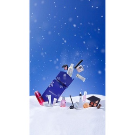 The Arnotts Christmas Cracker
