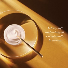 Re-Nutriv Ultimate Diamond Transformative Sculpting Cr&egrave;me