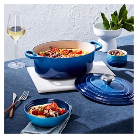 Signature Cast Iron Oval Casserole 27cm