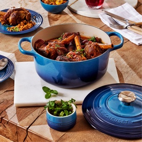Signature Cast Iron Round Casserole 28cm