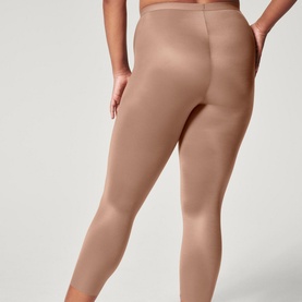 SPANXshape&trade; Invisible Capri Leggings