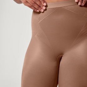SPANXshape&trade; Invisible Capri Leggings