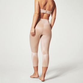 SPANXshape&trade; Invisible Capri Leggings