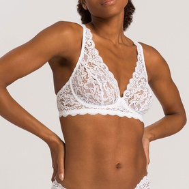 Moments Lace Soft Cup Bra