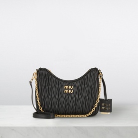 Matelass&eacute; Chain Crossbody Bag