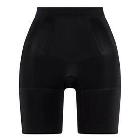 SPANXsculpt&trade; OnCore Mid-Thigh Shorts
