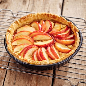 Non-Stick Fluted Flan Tin With Loose Base 20cm