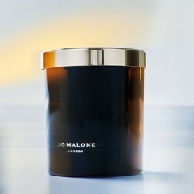 Velvet Rose & Oud Cologne Intense Classic Candle