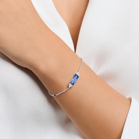 Bracelet With Blue Stone