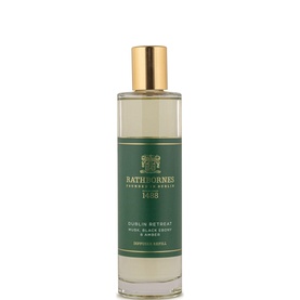 Rathbornes Dublin Retreat Diffuser Refill 200ml, clear glass bottle with gold cap and green label