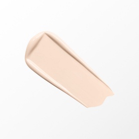 Lanc&ocirc;me Teint Idole Ultra Wear Foundation swatch in a pale ivory-pink shade on white background