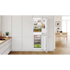 Integrated 50-50 Fridge Freezer