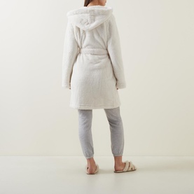 Aarti Fluffy Robe