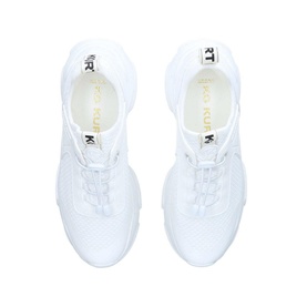Leighton Trainers