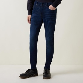 Paxtyn Skinny Tapered Jeans