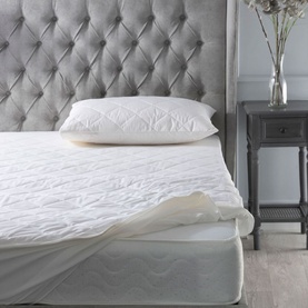 Hotel Suite Standard Pillow Protector