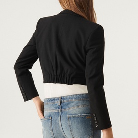 Esta Blazer